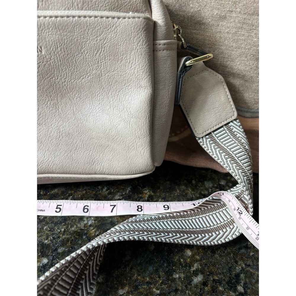 BOSTANTEN Crossbody Bag Womens Small Light Gray Triple Zip Wide Strap - Picture 5 of 8